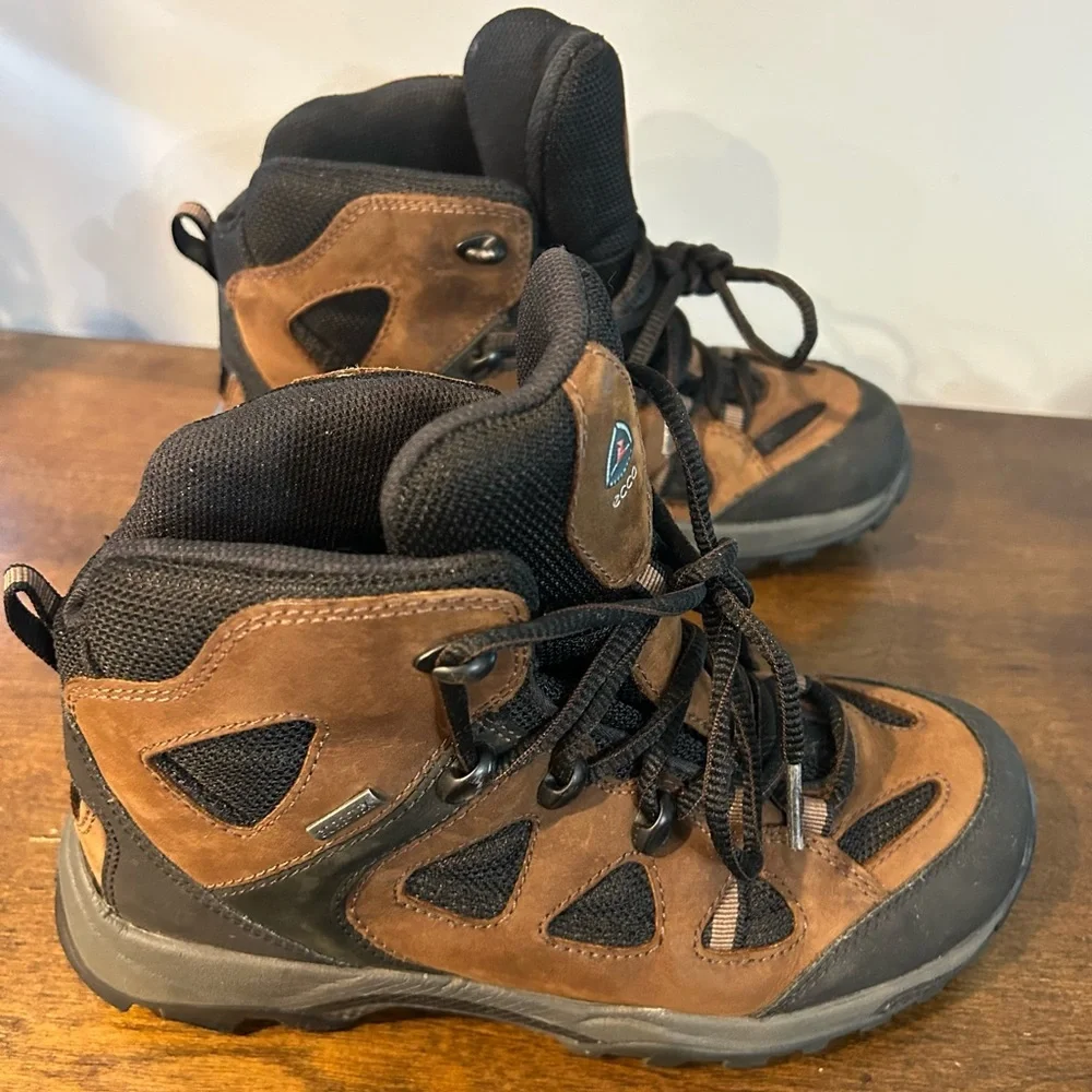 Ecco Receptor Womens Hiking Boots Brown Leather Round Toe Mid Top Lace Up 6-6.5